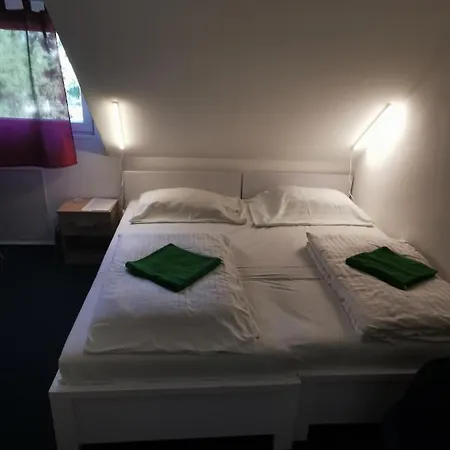 Thomas Panzio Bed & Breakfast *