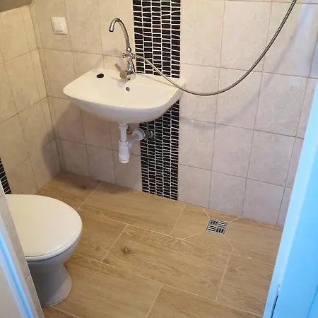 B&B Thomas Panzio 블로톤퓌레드