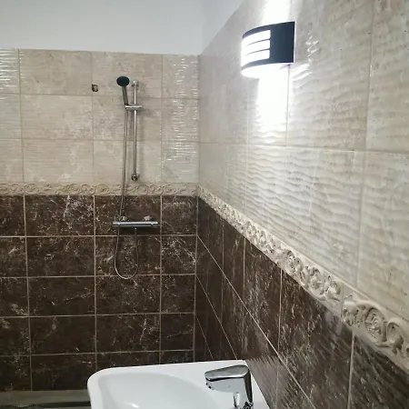 Thomas Panzio 3* 블로톤퓌레드